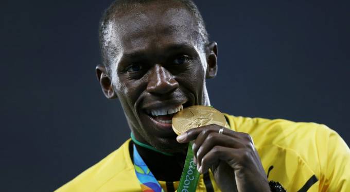 Usain Bolt Biting Medal